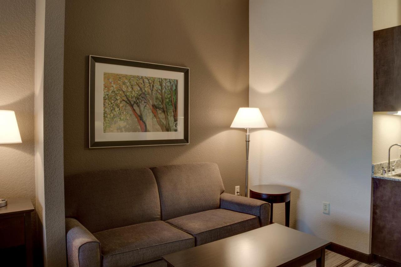 Holiday Inn Express & Suites Nevada By Ihg Δωμάτιο φωτογραφία