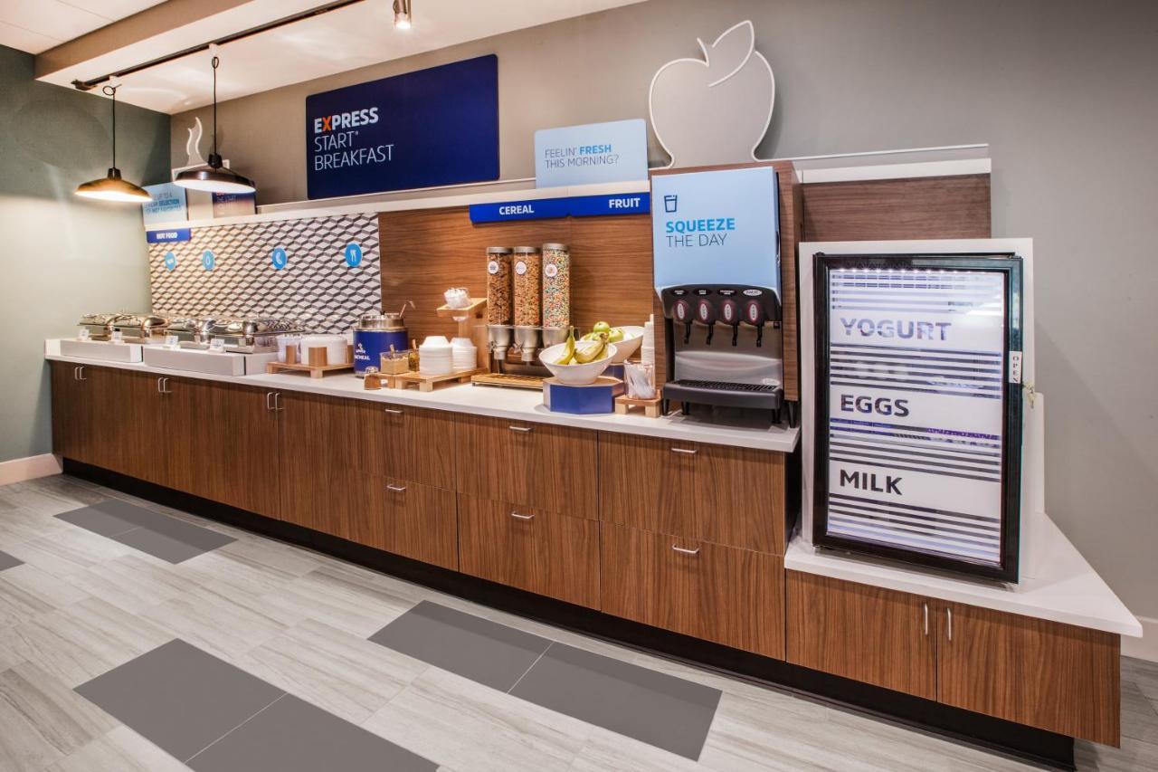 Holiday Inn Express & Suites Nevada By Ihg Εξωτερικό φωτογραφία