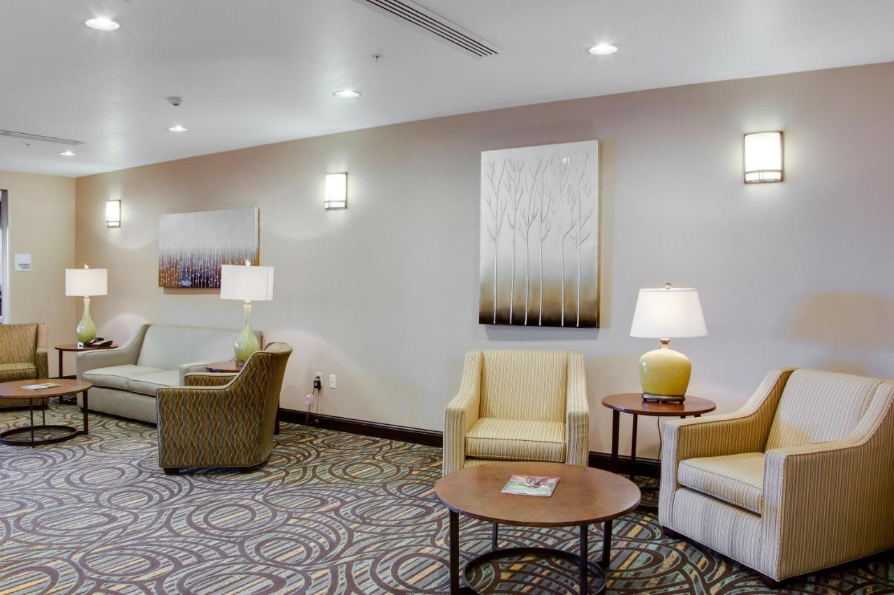 Holiday Inn Express & Suites Nevada By Ihg Εξωτερικό φωτογραφία