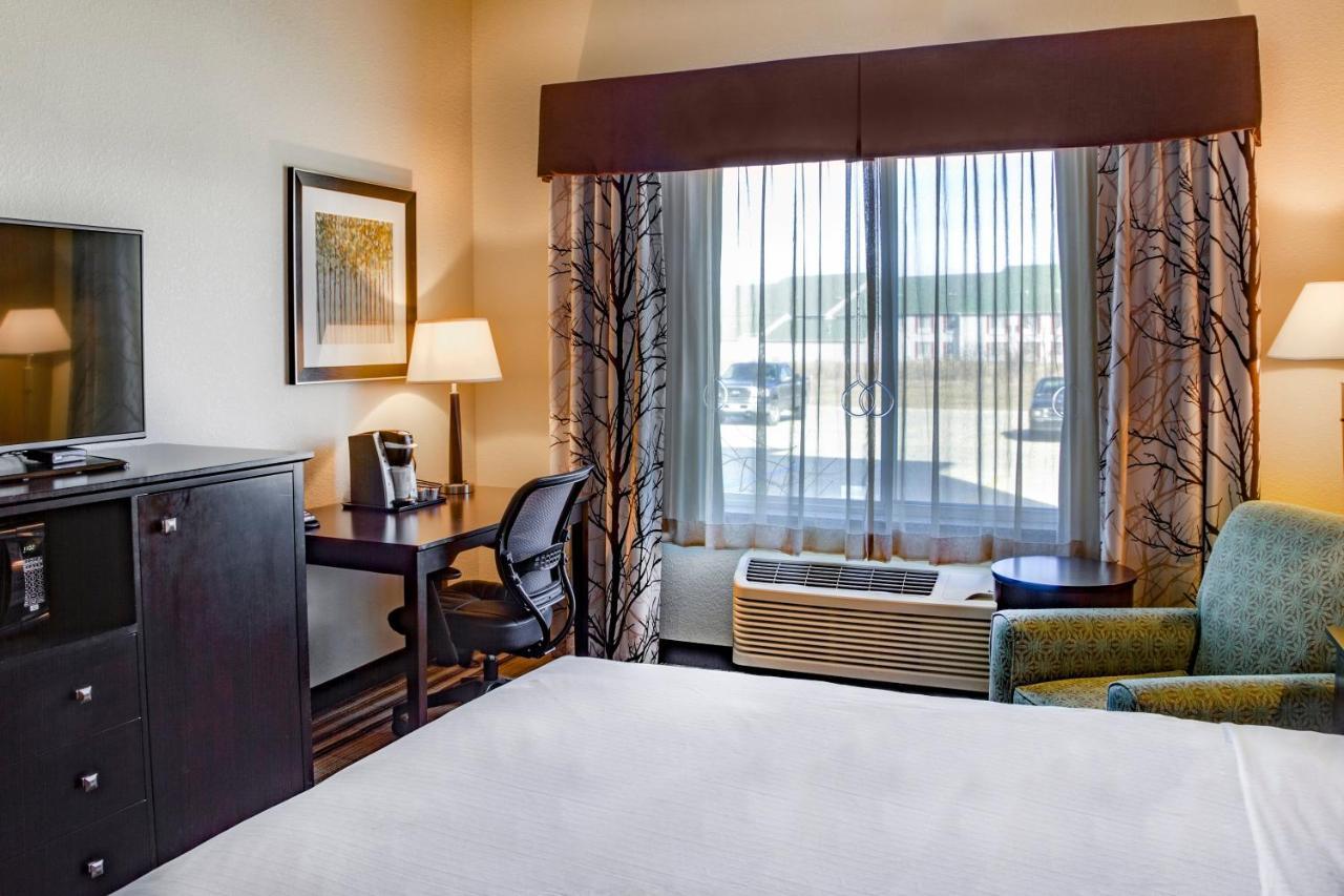 Holiday Inn Express & Suites Nevada By Ihg Εξωτερικό φωτογραφία