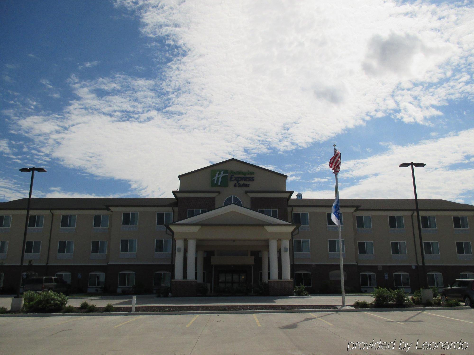 Holiday Inn Express & Suites Nevada By Ihg Εξωτερικό φωτογραφία